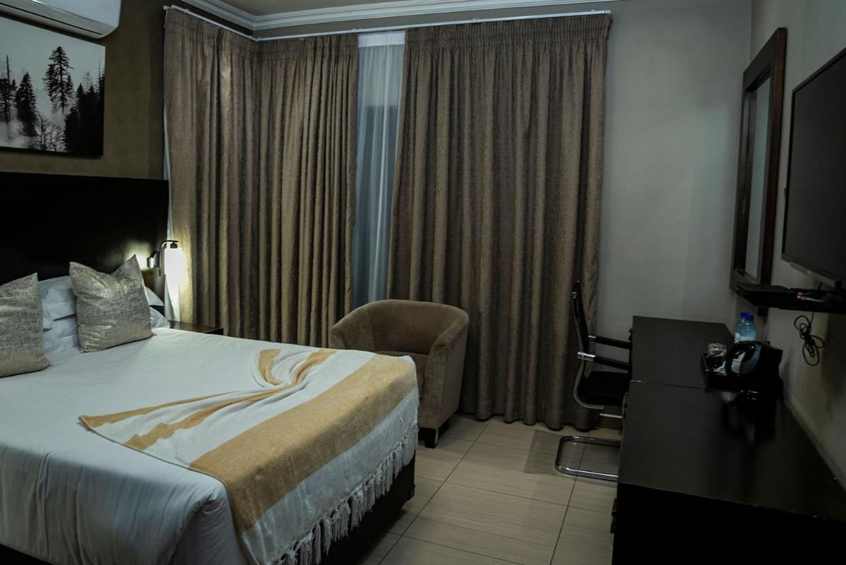 Peaconwood Boutique Villa Palapye Exterior photo