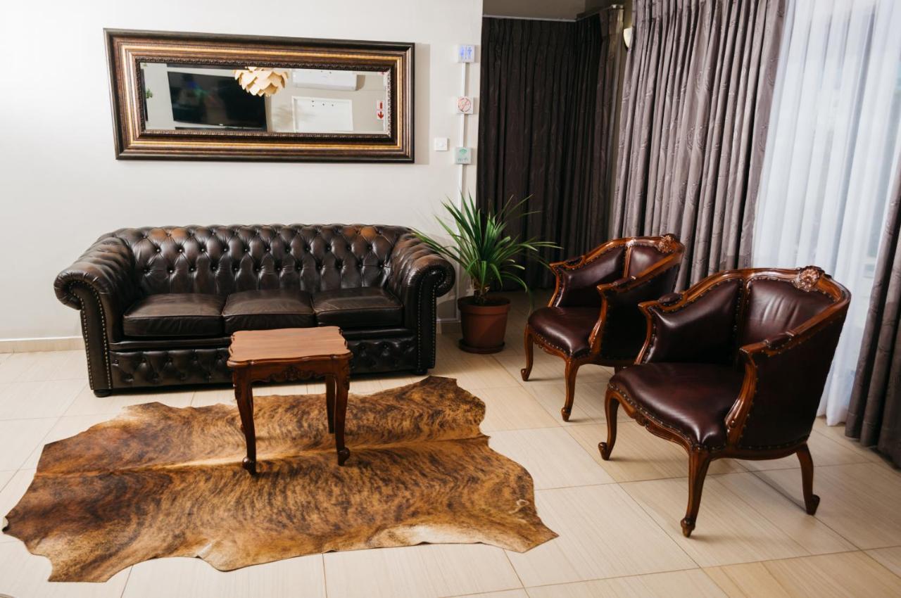 Peaconwood Boutique Villa Palapye Exterior photo