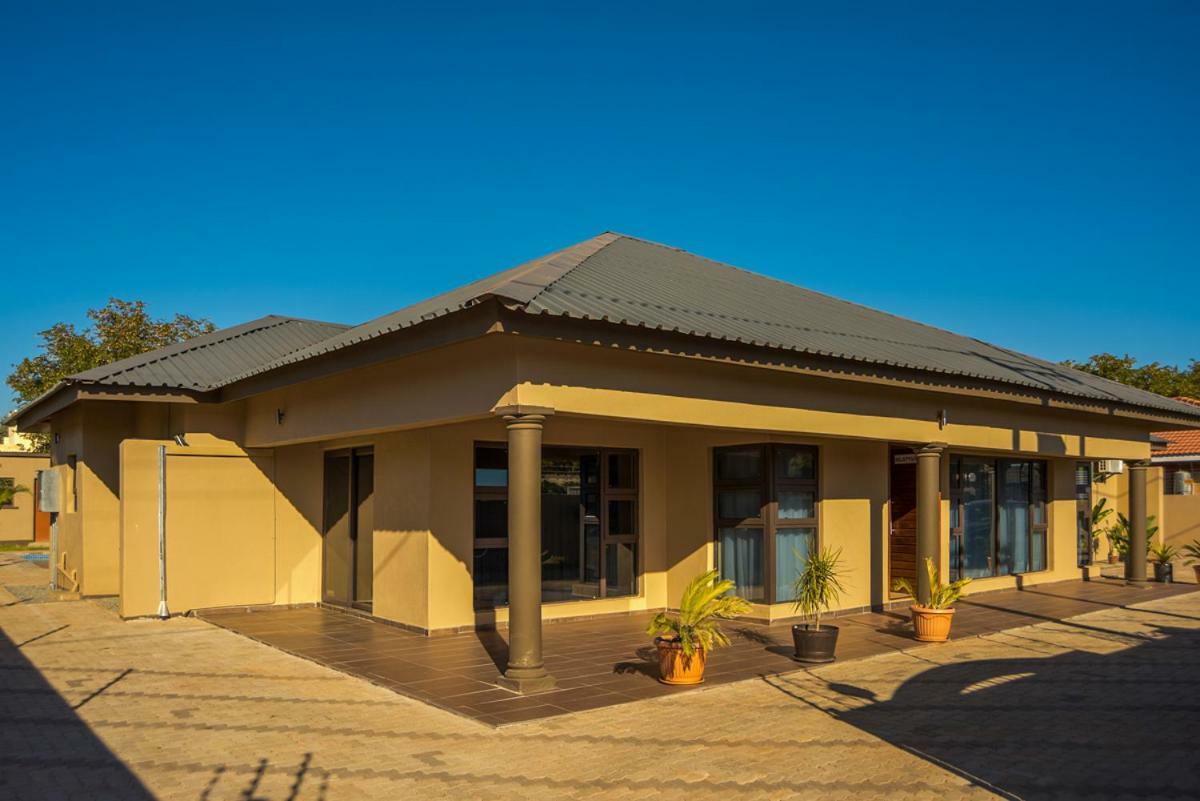 Peaconwood Boutique Villa Palapye Exterior photo
